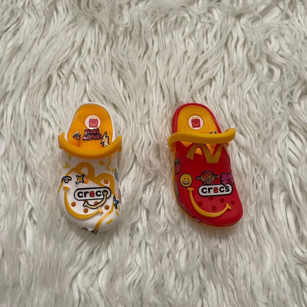 CROCS Jibbitz Set - Red and Orange